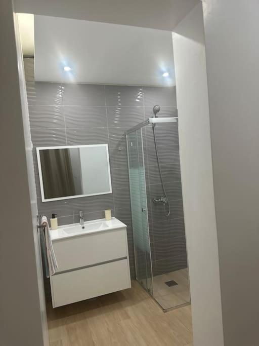 Ocean Mirror Apartment Praia Luaran gambar