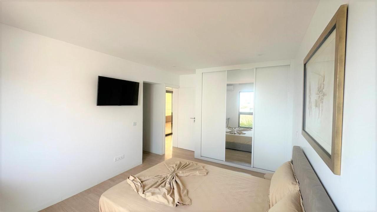 Ocean Mirror Apartment Praia Luaran gambar
